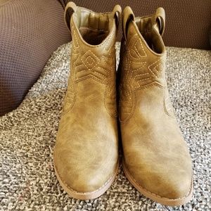 "Cowgirl" booties